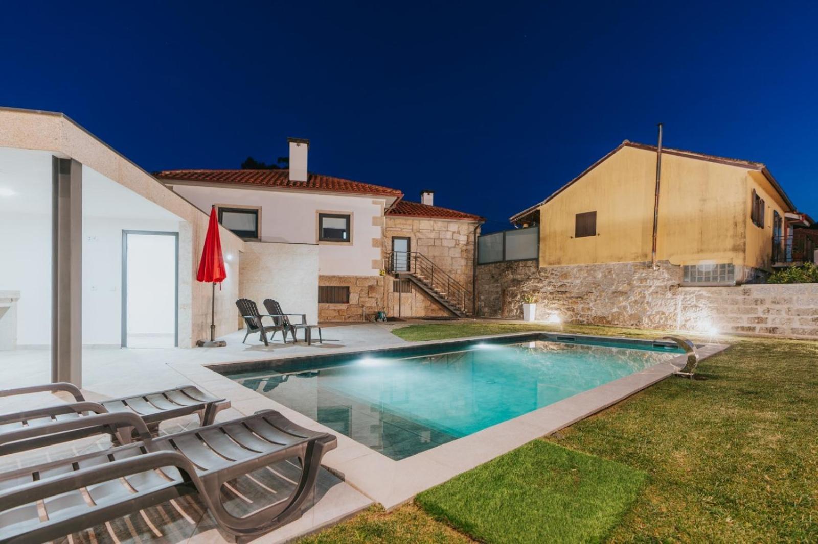 Casa Do Pinheiro - Alojamento Local Póvoa de Lanhoso Kültér fotó