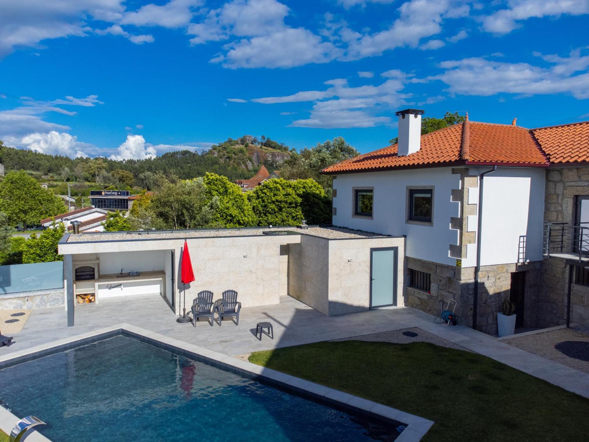 Casa Do Pinheiro - Alojamento Local Póvoa de Lanhoso Kültér fotó